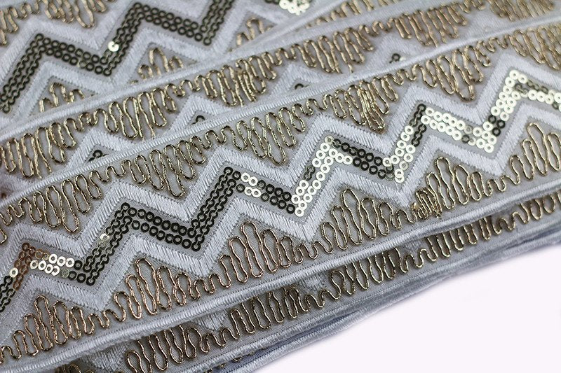 Passamaneria ricamo paillettes