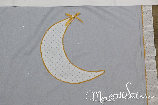 Copertina Luna in rigatino a sacco per cesta