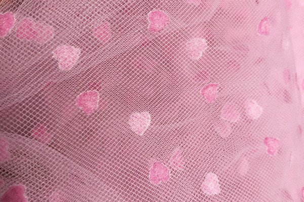 Tulle con cuori piccoli