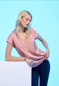 Blusa in satèn scollo a V