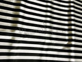 Tessuto in raso righe nero/bianco - h. 150 cm