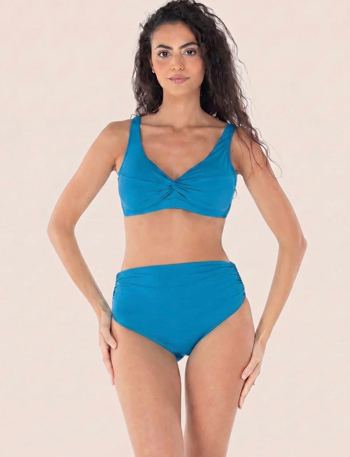 Bikini coppa D Afrodite
