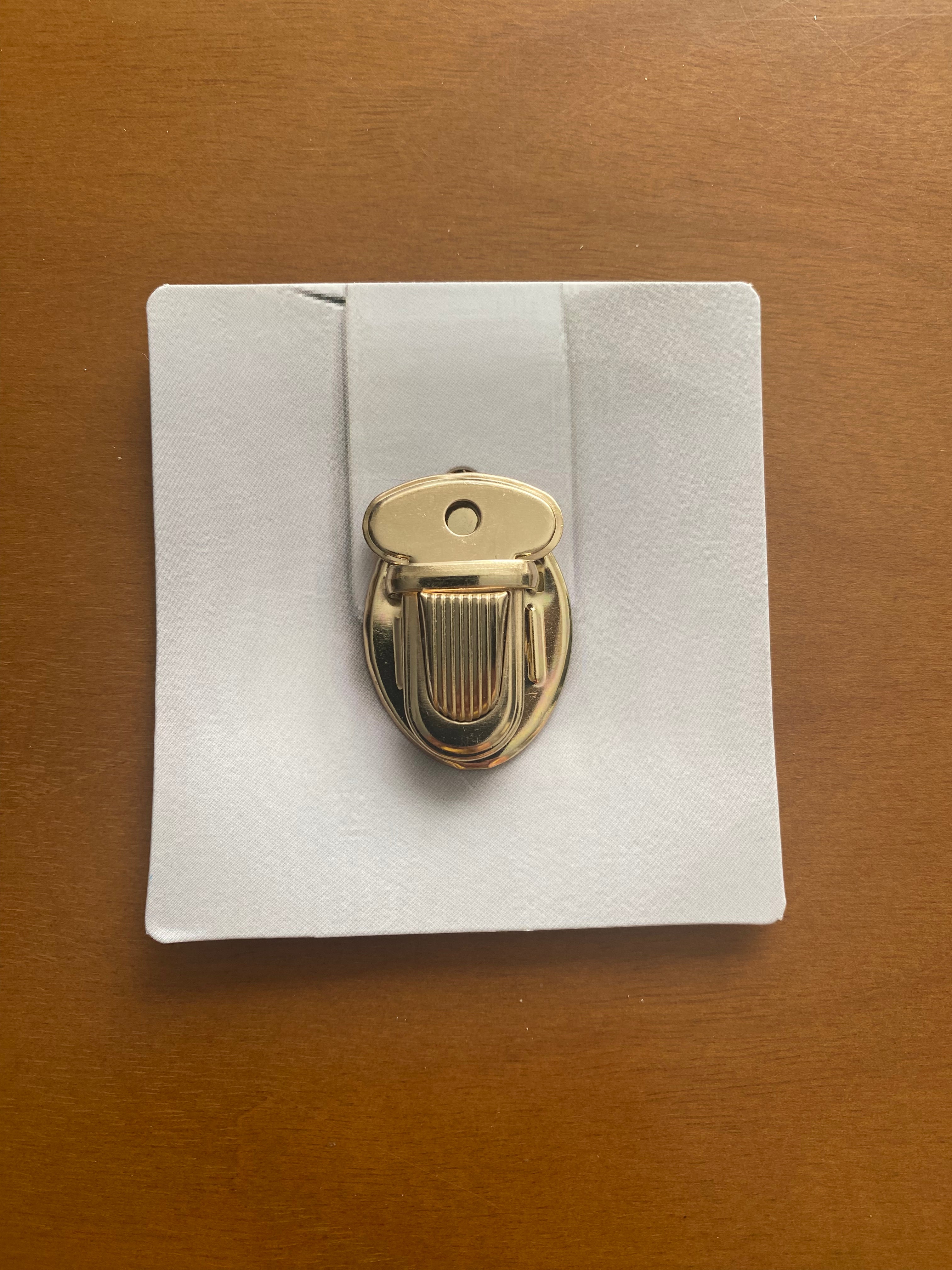 Chiusura per borsa ovalizzata da 3 cm